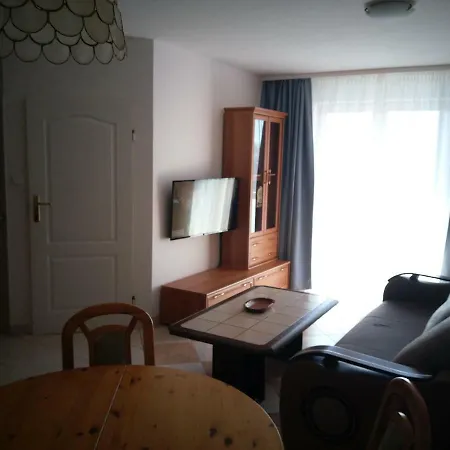 Apartamentyprzymorzu Reymonta Z Sypialnia 아파트 *