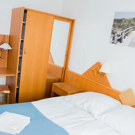 Apartamentyprzymorzu Reymonta Z Sypialnia דירה קולובז'ג