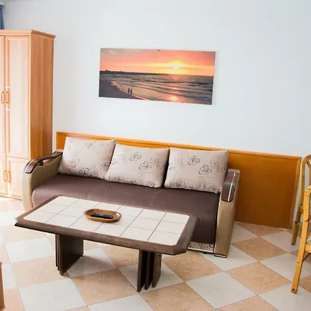 Apartamentyprzymorzu Reymonta Z Sypialnia 코워브제크